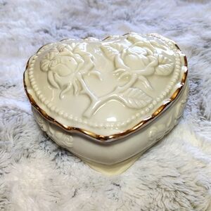 Heart Porcelain Ivory Rose Gold Rim Jewelry Box Trinket